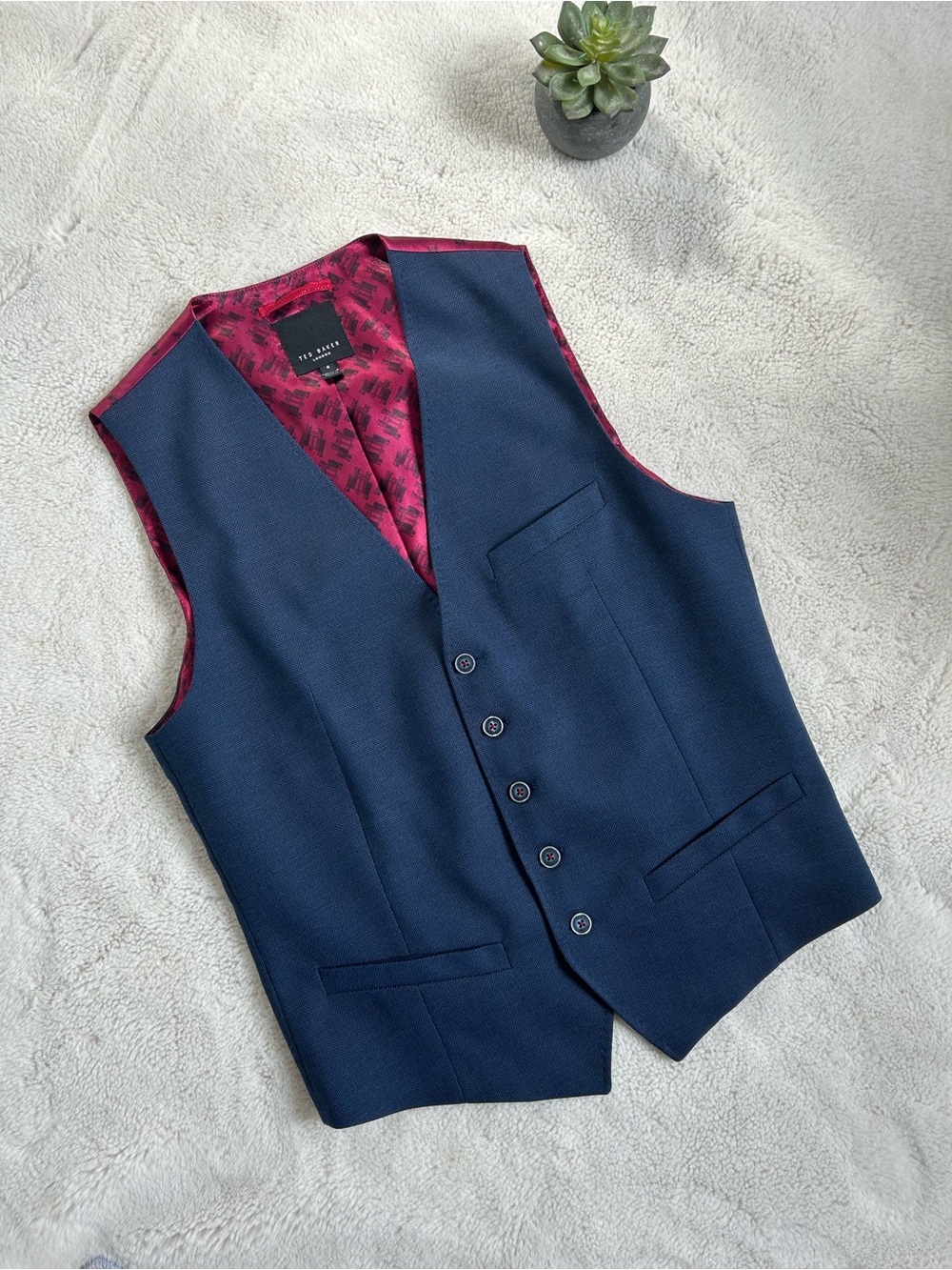 Ted Baker Navy Waistcoat Vest with Burgundy Patterned Lining Size 4 (Large)